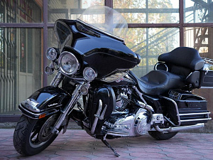HARLEY-DAVIDSON ELECTRA GLIDE FLHTCU 1580