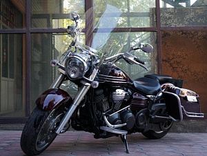 YAMAHA XV 1900A MIDNIGHT STAR