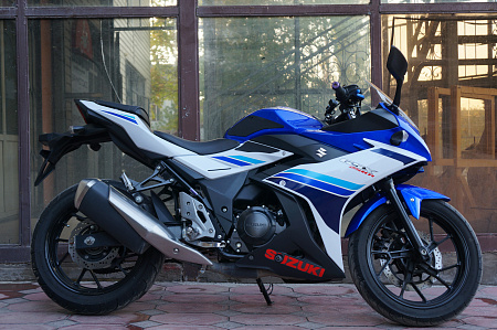 SUZUKI GSX250R