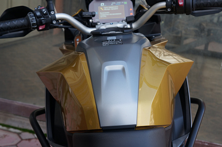 BMW F 900 XR
