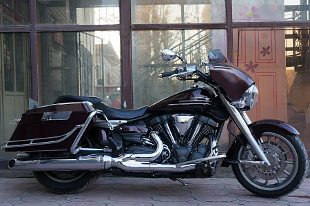 YAMAHA XV 1900A MIDNIGHT STAR