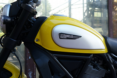 DUCATI SCRAMBLER ICON