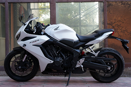 HONDA CBR650R