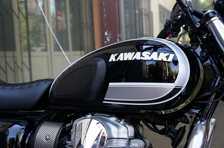 KAWASAKI W800