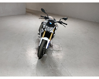 BMW G310R