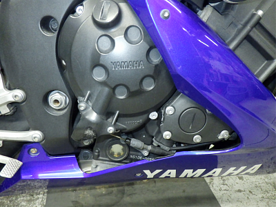 YAMAHA YZF-R1