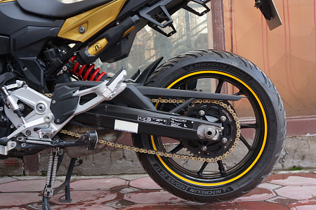 BMW F 900 XR