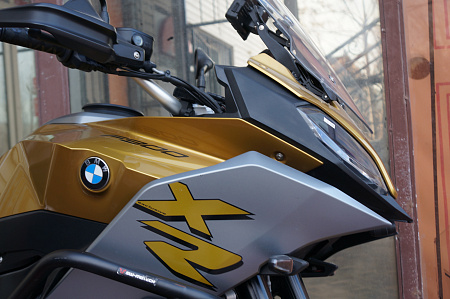 BMW F 900 XR