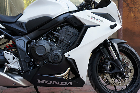 HONDA CBR650R