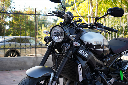 YAMAHA XSR900