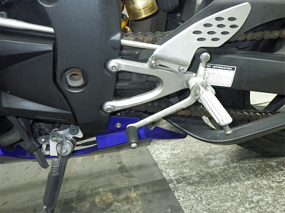 YAMAHA YZF-R1