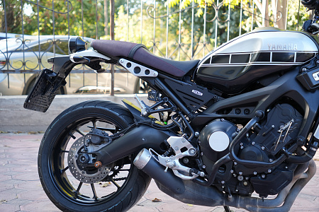 YAMAHA XSR900