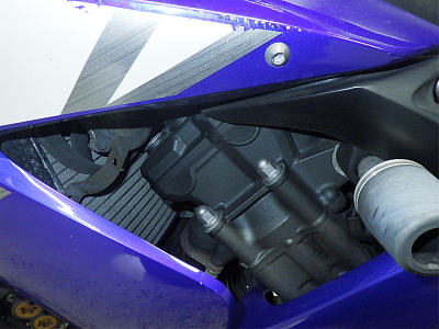YAMAHA YZF-R1