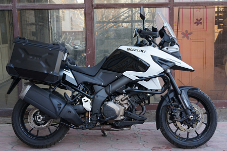 SUZUKI DL 1050 V-STROM