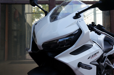 HONDA CBR650R