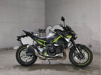 KAWASAKI Z900