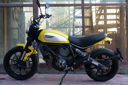 DUCATI SCRAMBLER ICON