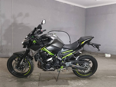 KAWASAKI Z900
