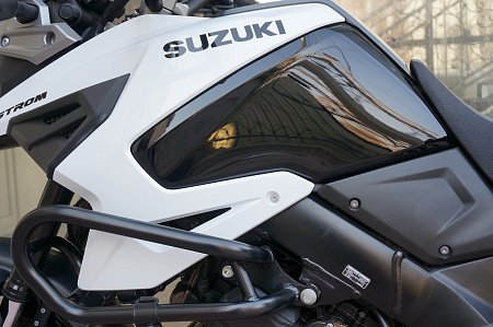 SUZUKI DL 1050 V-STROM